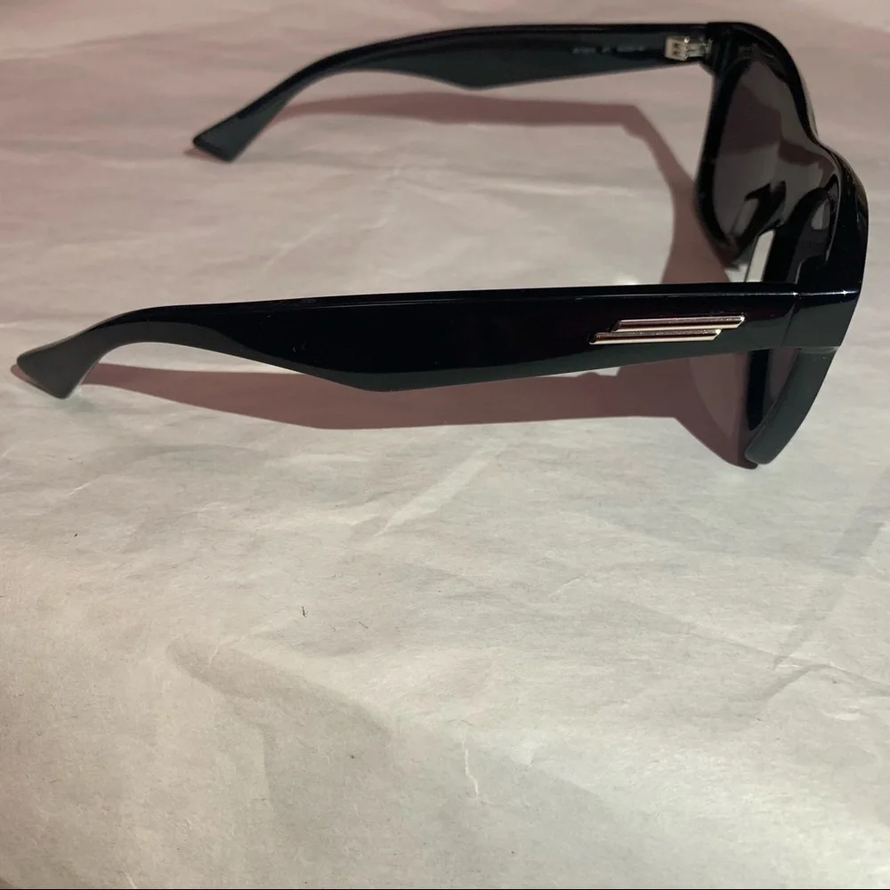 Bottega veneta sunglasses